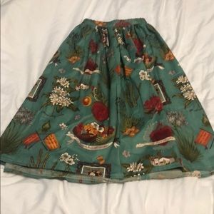 ❤️5 for $20❤️ Frida Kahlo-inspired skirt